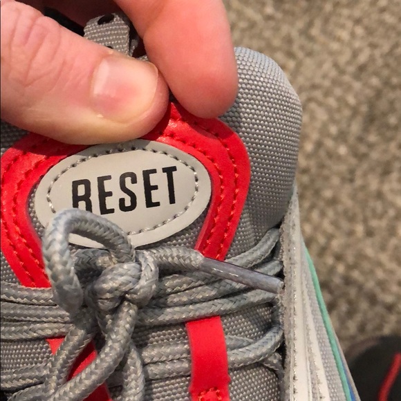 AIRMAX 97 NINTENDO 64s! Size 10/NEW - Picture 5 of 7